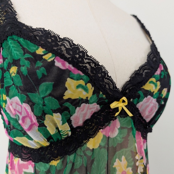 Free With Purchase - Blush Camisole Floral Sleeveless Straps Push Up Mesh - Picture 4 of 9